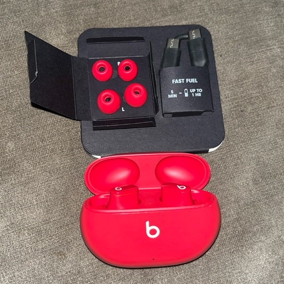 Beats Studio buds. Beats By Dre
